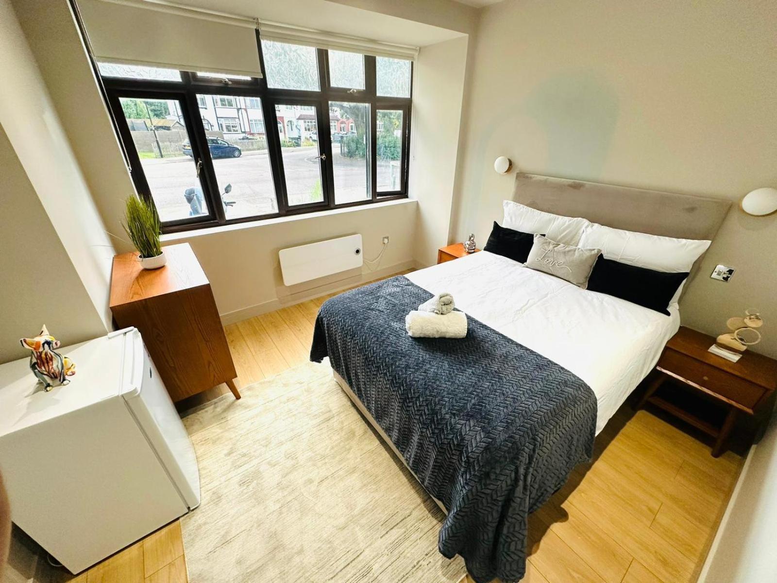 Pensiune Ensuite Ii Great Location Close To Eye Londra